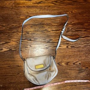 Cream leather Marc Jacobs crossbody bag